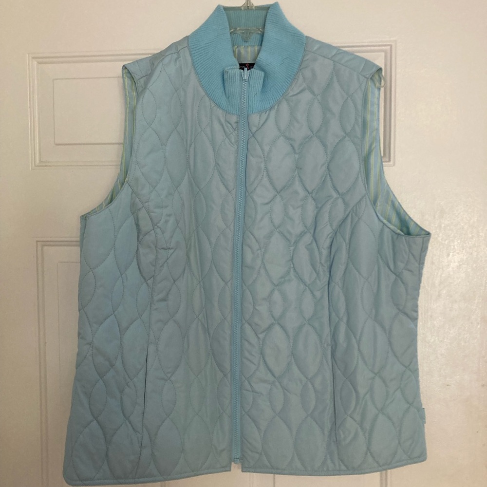Devon Jones women’s quilted vest